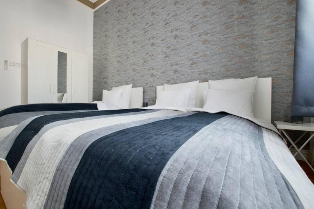 Premium Apartment By Hi5-Vaci Str. 3 Bedroom Budapesta Exterior foto
